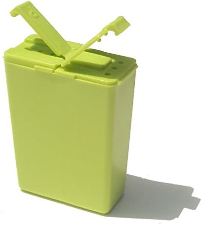 Tupperware Personal Salt and Pepper Shaker Pocket Size Wasabi Green