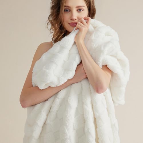 Bedsure White Throw Blanket for Couch - Super Soft Cozy Blankets for Bed, Cute Small Fleece Throws for Girls and Women, 50x60 Inches
