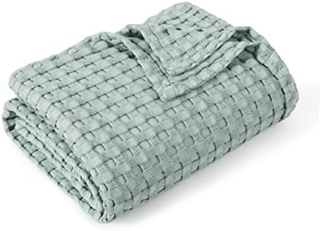 Bedsure Cooling Cotton Waffle Twin XL Blanket - Lightweight Breathable Blanket of Rayon Derived from Bamboo for Hot Sleepers, Luxury Throws for Bed, Couch and Sofa, Sage Green, 66x90 Inches