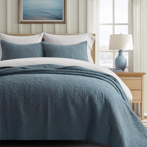 EVERGRACE 100% Cotton Paisley Quilt Set, King Size 3 Piece Set β Prewashed Lightweight Bedspread with 2 Shams, Soft & Breathable Matelasse Coverlet for All-Season Comfort, Stormy Blue