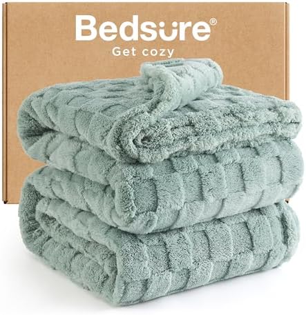 Bedsure Sage Green Full Size Blankets for Bed - Super Soft Cozy Fleece Blanket for Women, Cute Large Throws for Girls, 84x90 Inches