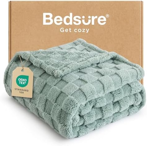 Bedsure Fleece Twin Blanket for Bed - Super Soft Cozy Blankets for Women, Cute Small Throws for Girls, 60x80 Inches