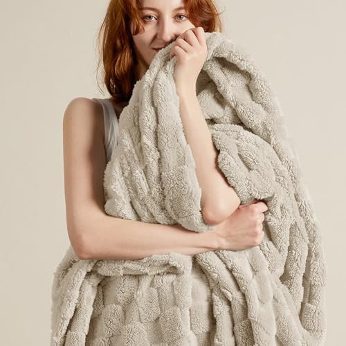 Bedsure Light Brown Fleece Blanket for Couch - Super Soft Cozy Blankets for Women, Cute Small Throws for Girls, 50x60 Inches