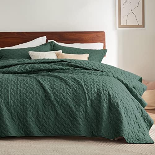 Bedsure Quilts King Size - Lightweight Bedspreads King Size with Basket Weave Pattern, Soft Quilt Bedding Set, Dark Green Comforter Set Coverlet for All Seasons with 2 Pillow Shams