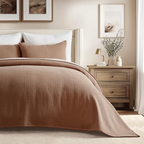 EVERGRACEHOME Cotton Gauze King Bedspread, Ultra Soft Prewashed Pick Stitch Matelassé Coverlet, Lightweight Textured Oversized King Quilt Bedding Set for All Season, with 2 Shams, Terracotta Clay