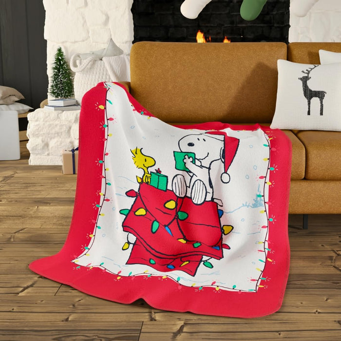 Franco Collectibles® Peanuts® Snoopy & Woodstock Holiday Christmas Super Soft Cozy Plush Throw, 40 in x 50 in, (Official Peanuts® Product)