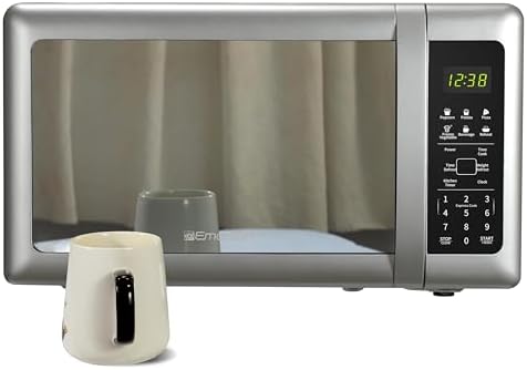 Emerson MW7601SL Compact Countertop Microwave Oven with Sleek Mirrored Finish Door 10 Power Levels, 6 Auto Menus, Glass Turntable and Child Safe Lock, 0.7 Cu. Ft, Silver