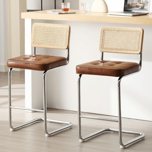 Zesthouse Natural Rattan Bar Stools Set of 2, Modern Counter Height Stools with Solid Wood Back, 26'' Counter Height Chairs, Mid Century Cantilevered Bar Chairs for Kitchen Island, Faux Leather Brown