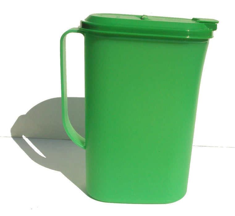 Tupperware Refrigerator Pitcher 2 Quarts Slim Line Green