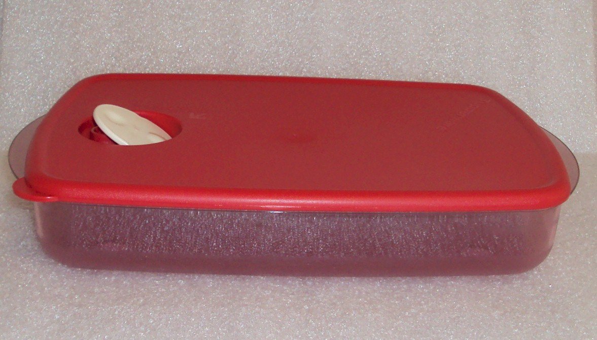 Tupperware Rock N Serve 6 Cup (1.4L) Microwave Dish, Red